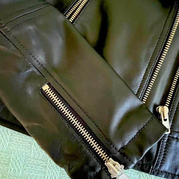 Boden Morleigh Jacket Black Leather EUC Biker Moto Zippers Cropped UK 10 - Picture 14 of 16